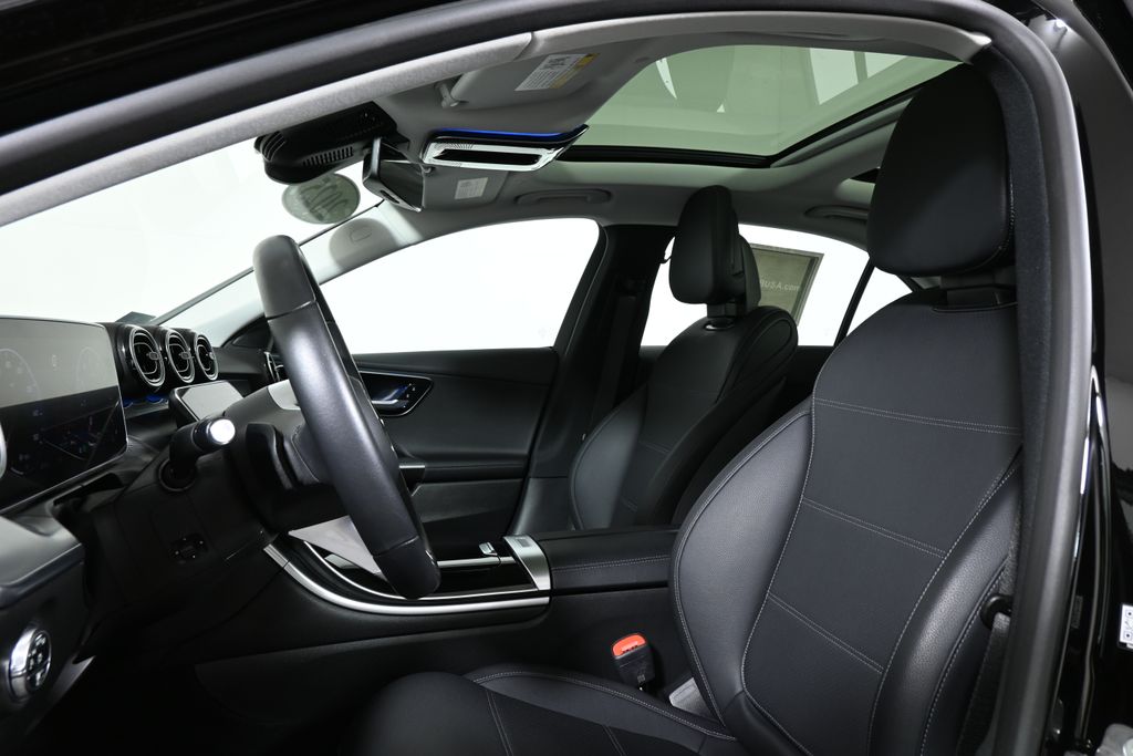 Thumbnail: 2025 Mercedes-Benz C-Class - 15