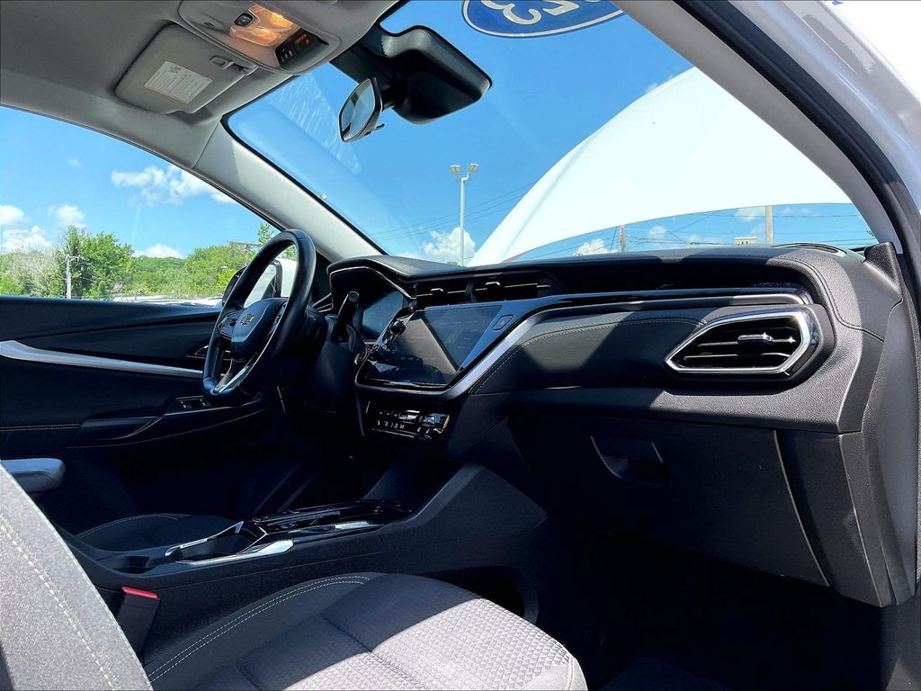 2023 Chevrolet Bolt EUV — photo 14
