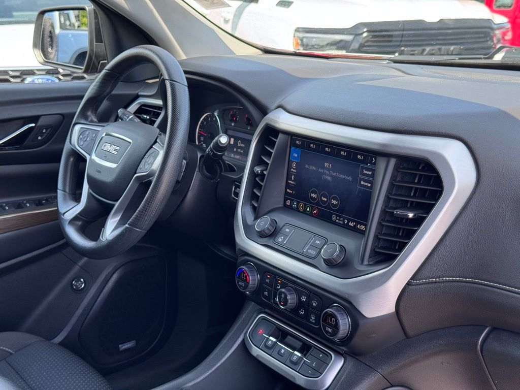 GMCAcadia6