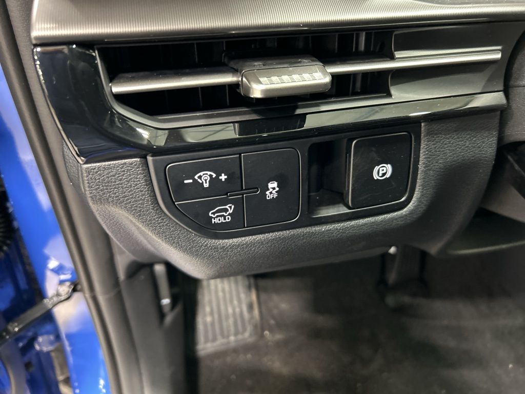 new 2026 Kia Sportage car, priced at $38,325