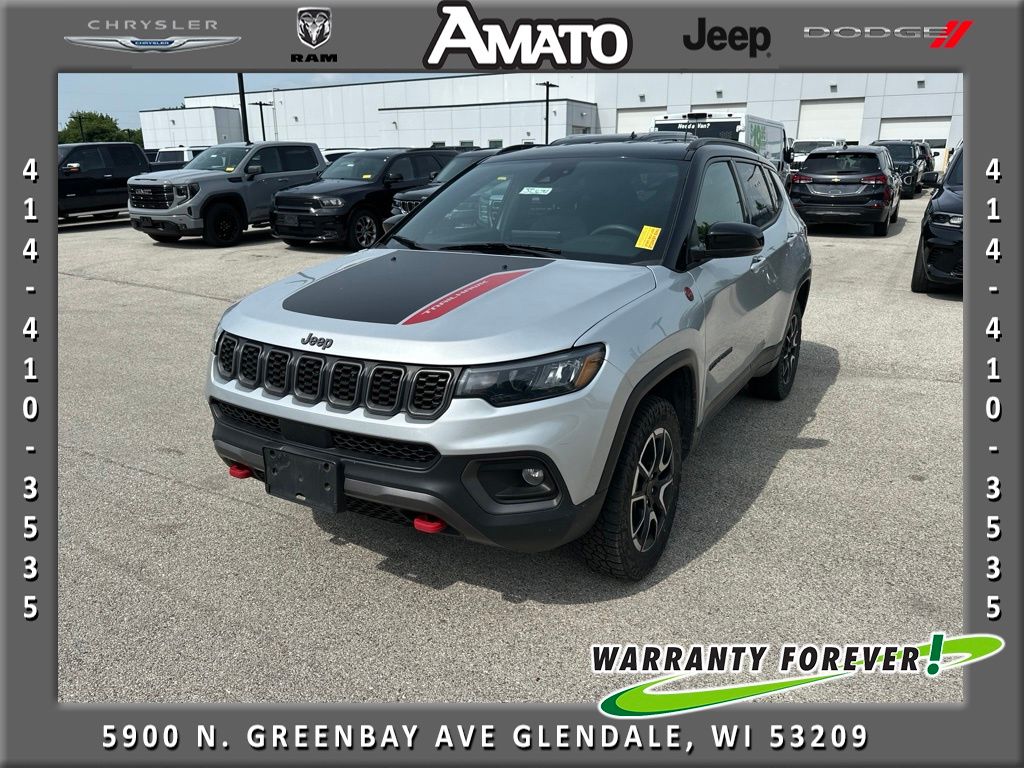 Silver Zynith Metallic Clearcoat 2025 Jeep Compass SUV / Crossover Four-Wheel Drive 8-Speed Automatic