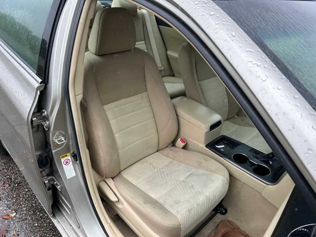 2017 Toyota Camry XSE 15
