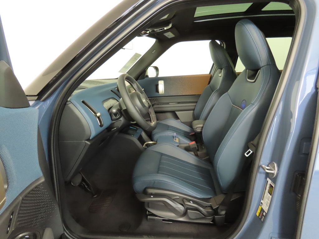 2025 MINI Cooper Countryman Signature 22
