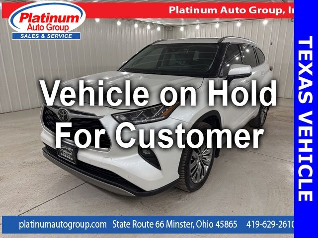 2022 Toyota Highlander Platinum 4x2 V6's photo