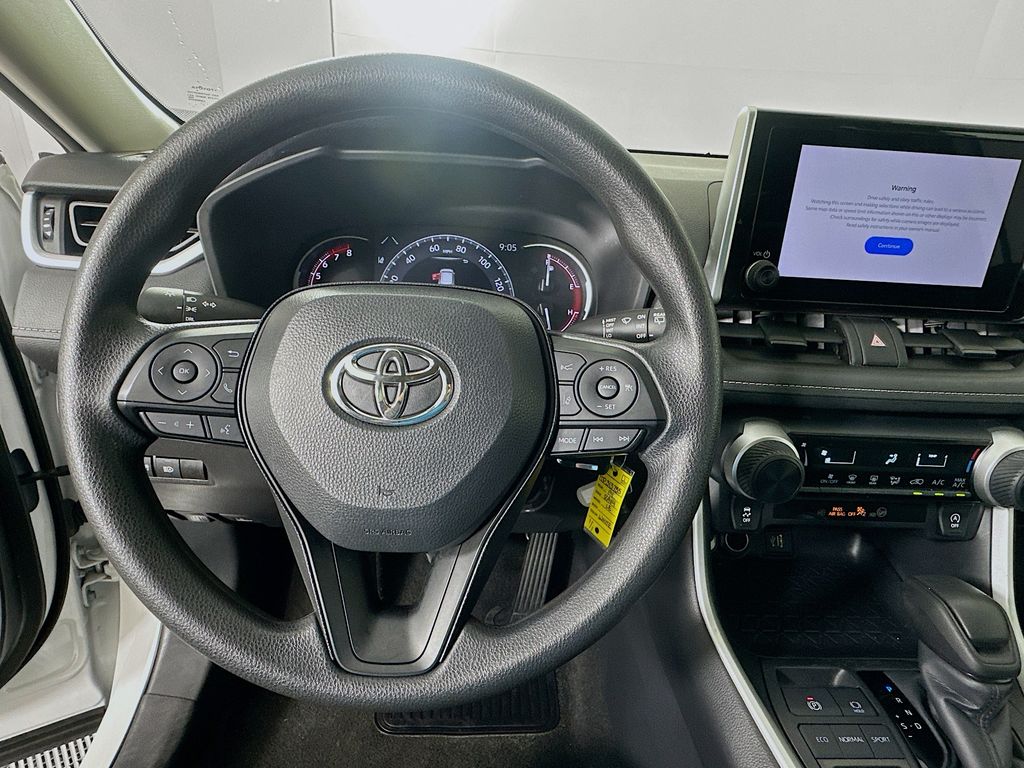 Thumbnail: 2024 Toyota RAV4 - 11