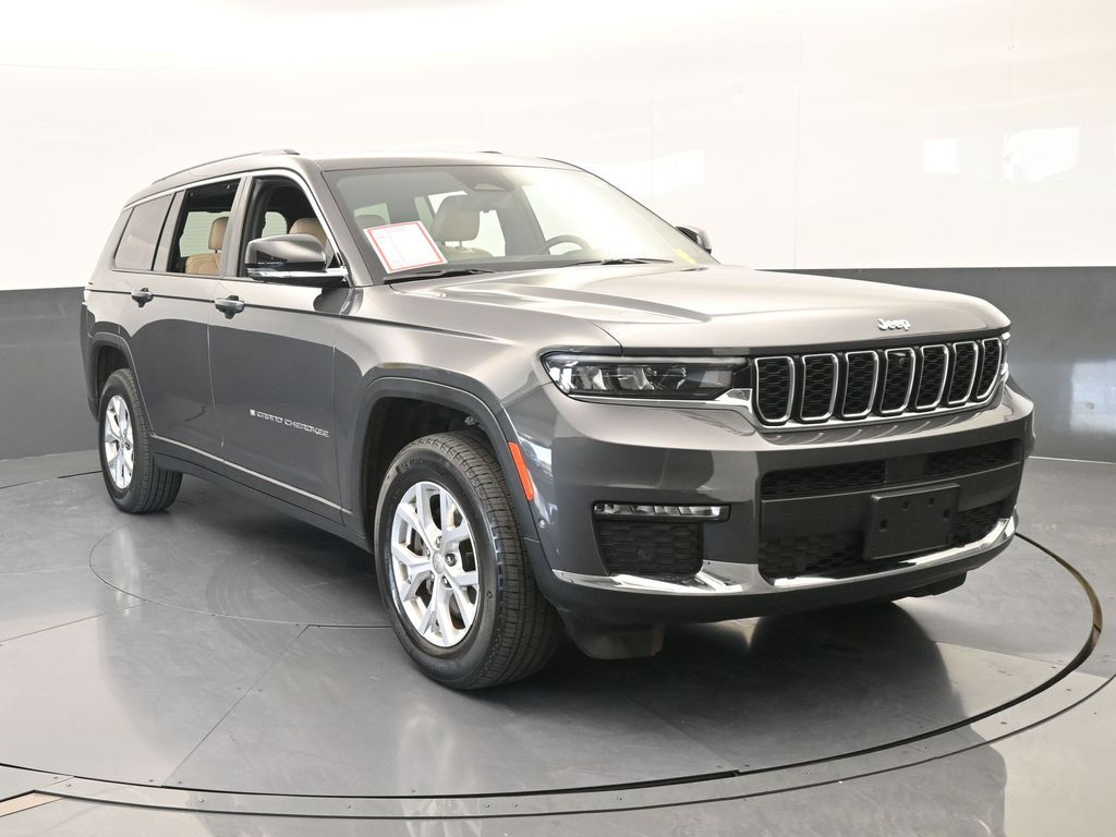 Used 2023 Baltic Gray Metallic Clearcoat Jeep Limited image 9