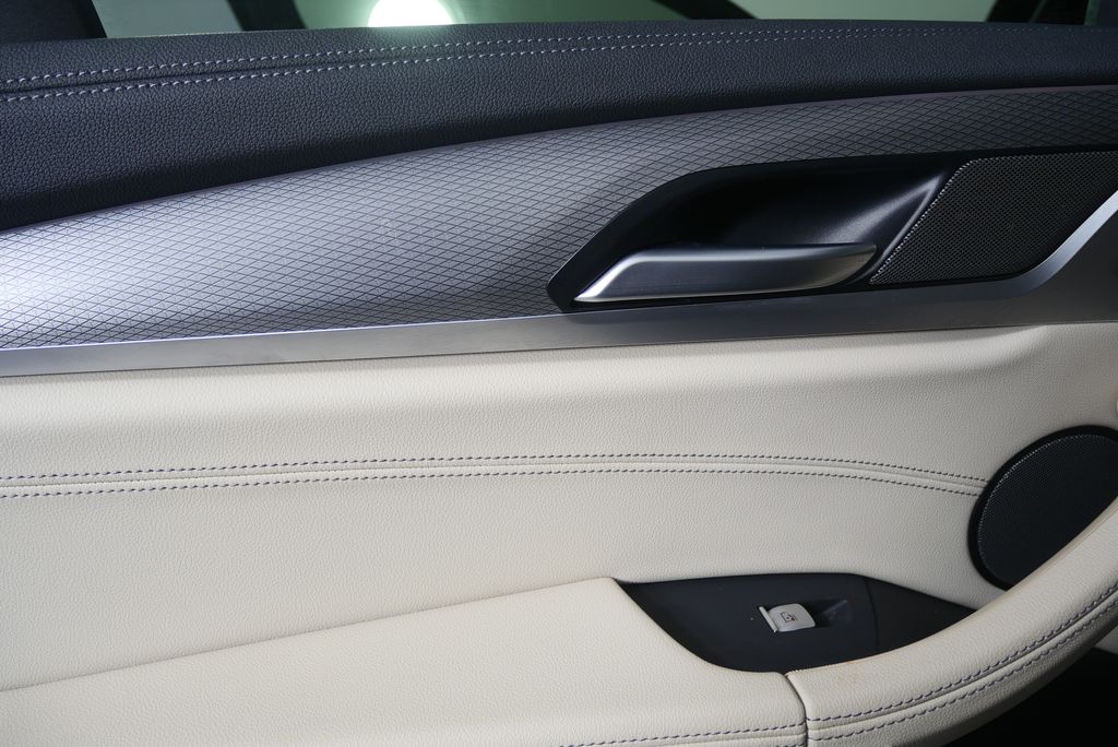 Thumbnail: 2020 BMW X4 - 13