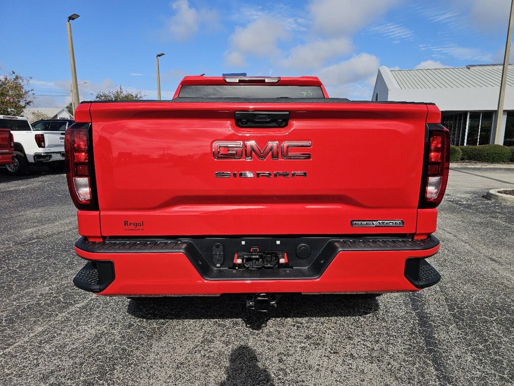 2025 GMC Sierra 1500 Elevation 4