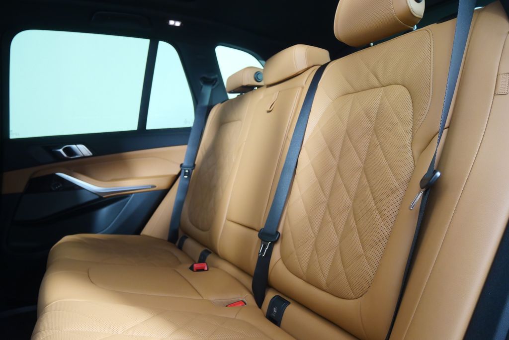 Thumbnail: 2026 BMW X5 - 15
