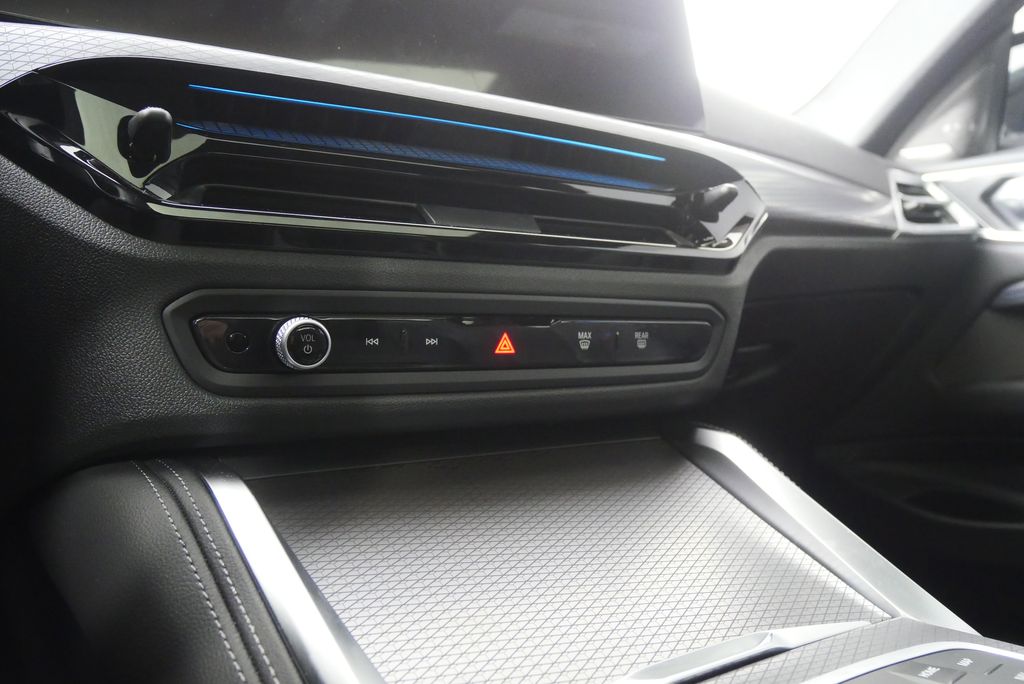 Thumbnail: 2026 BMW 4 Series - 25