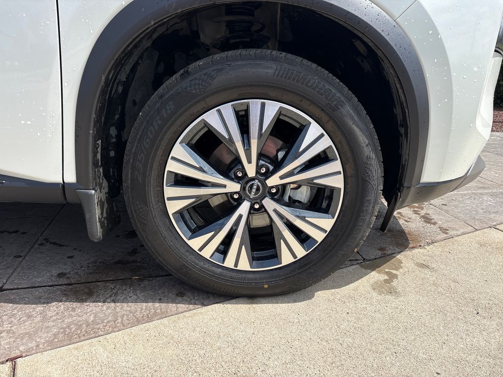 Used 2023 White Nissan SV image 13