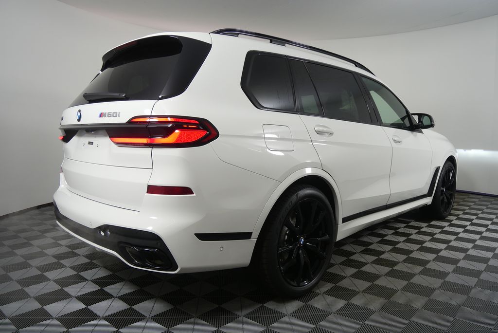 Thumbnail: 2026 BMW X7 - 3