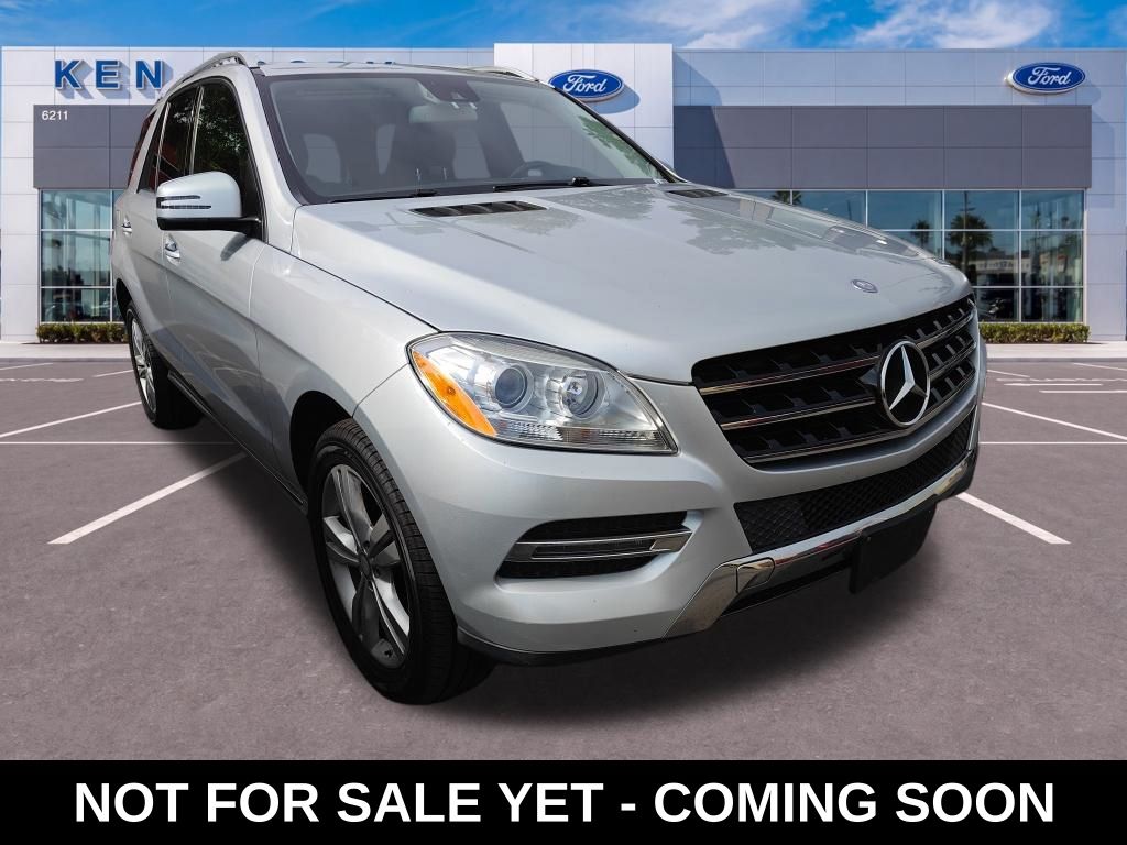 Iridium Silver Metallic 2015 Mercedes-Benz M-Class SUV / Crossover Rear-Wheel Drive 7-Speed Automatic