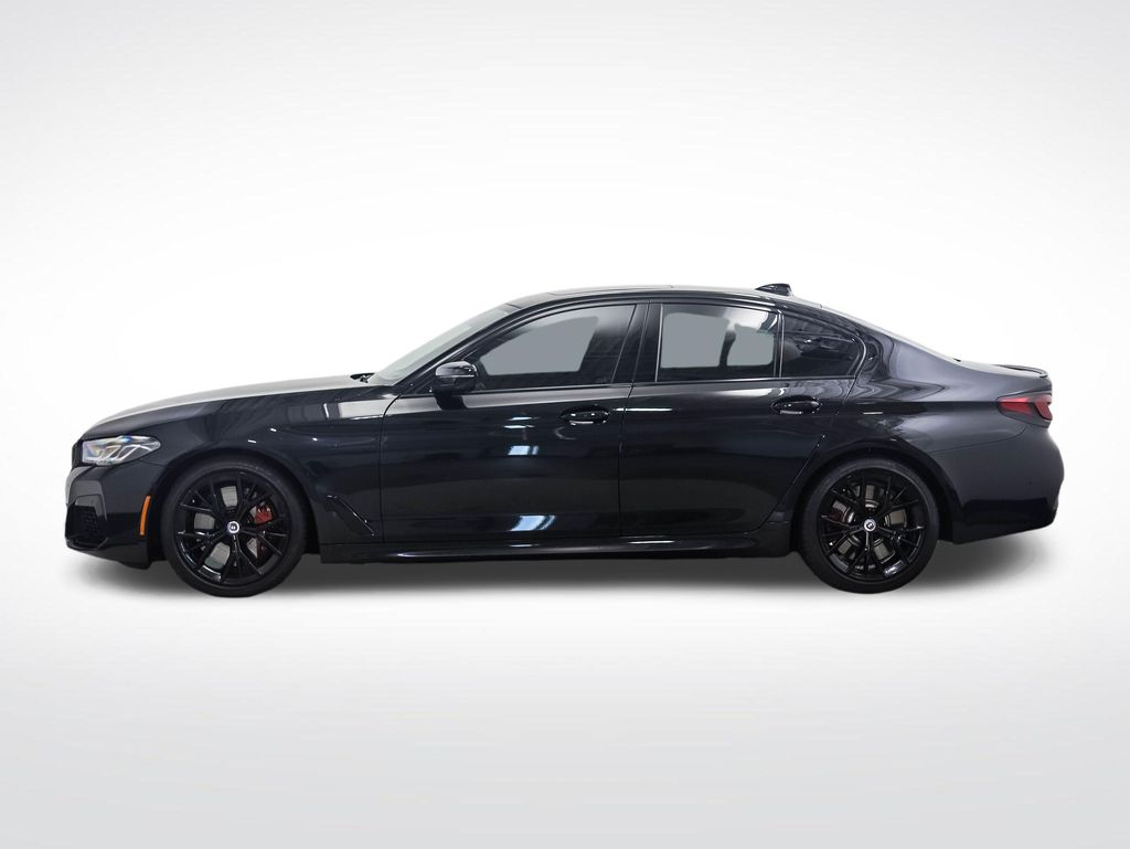 Thumbnail: 2023 BMW 5 Series - 2