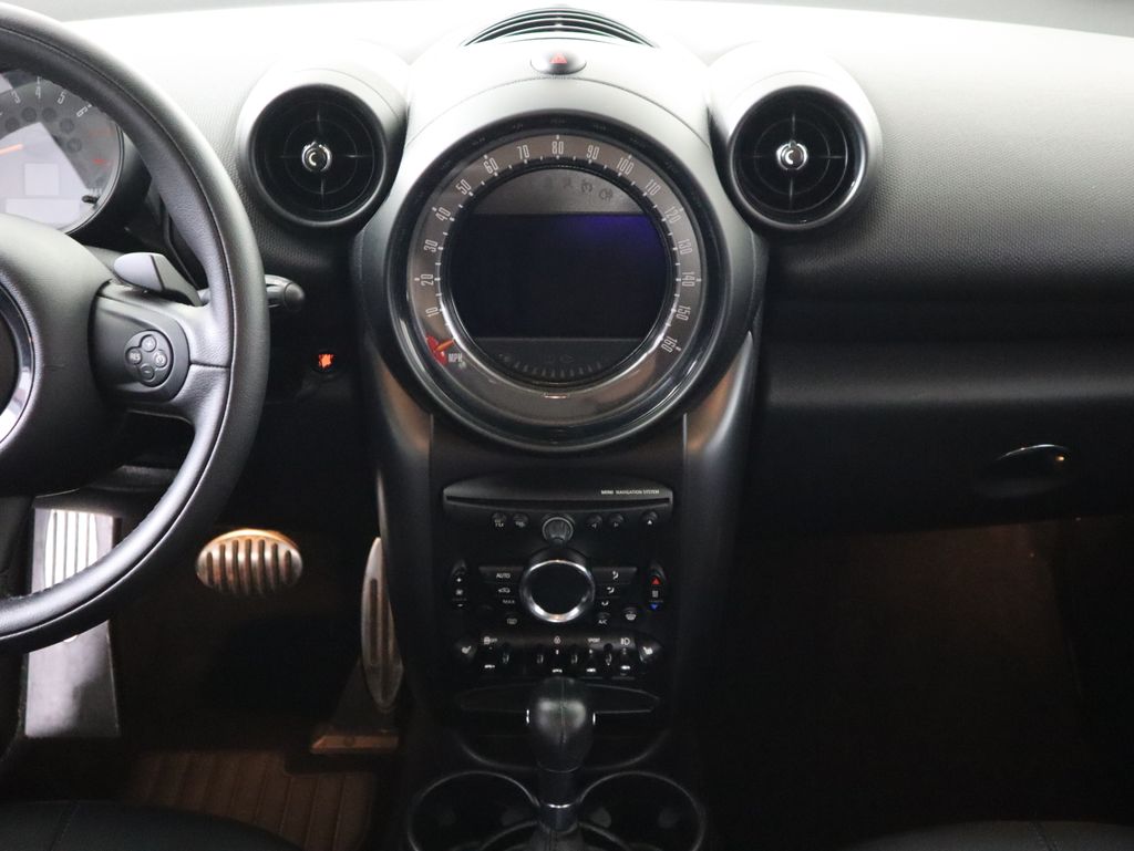 Thumbnail: 2016 MINI Cooper Countryman - 14