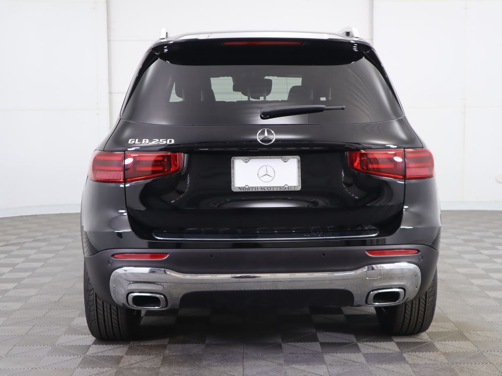 Thumbnail: 2025 Mercedes-Benz GLB - 6