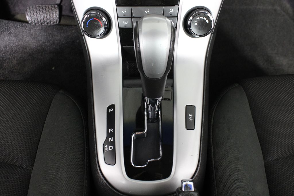 Used 2012 Chevrolet Cruze for sale in 