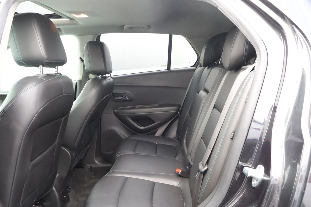 Thumbnail: 2016 Chevrolet Trax - 29