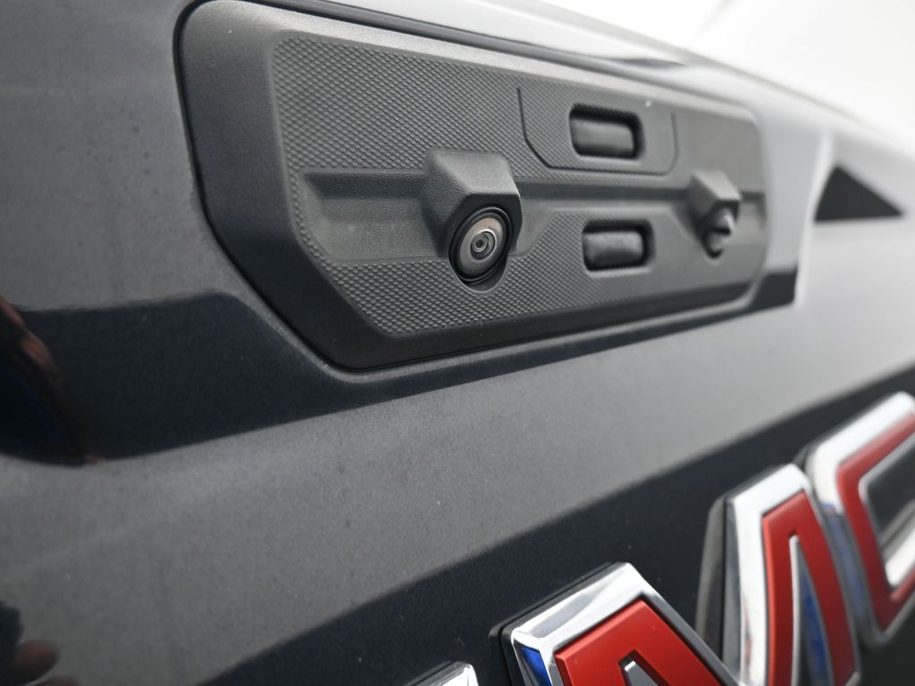Used 2023 Titanium Rush Metallic GMC SLT image 47