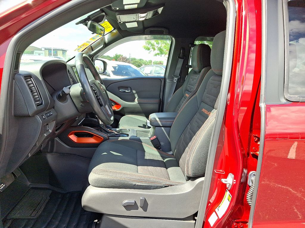 Thumbnail: 2022 Nissan Frontier - 14