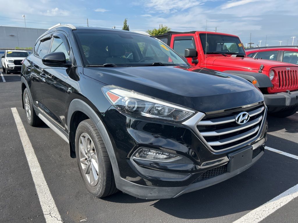 Thumbnail: 2018 Hyundai Tucson - 4