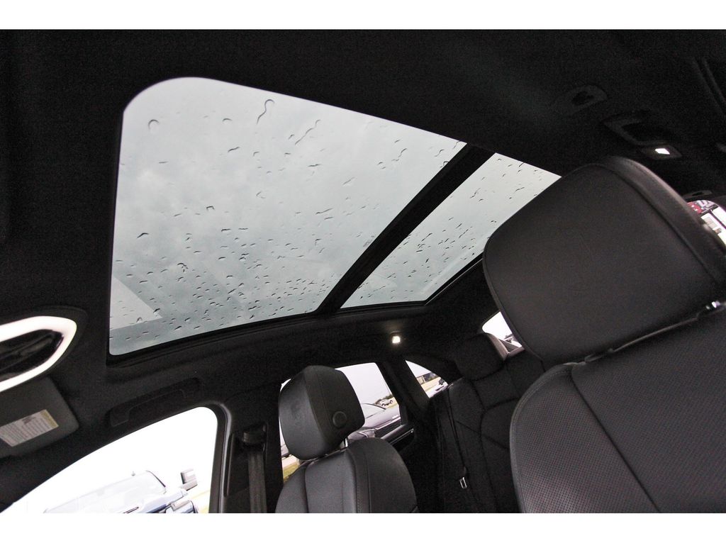 Used 2021 Porsche Macan SUV