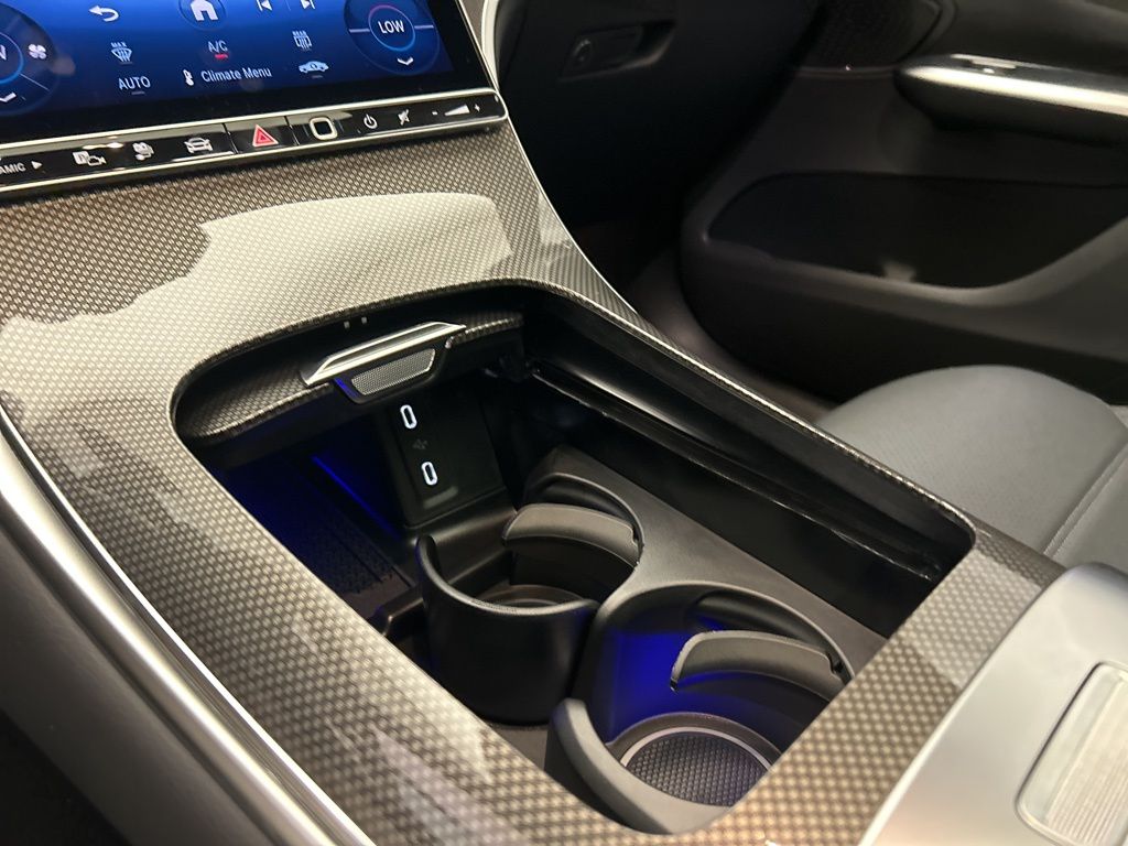 Thumbnail: 2026 Mercedes-Benz GLC - 19