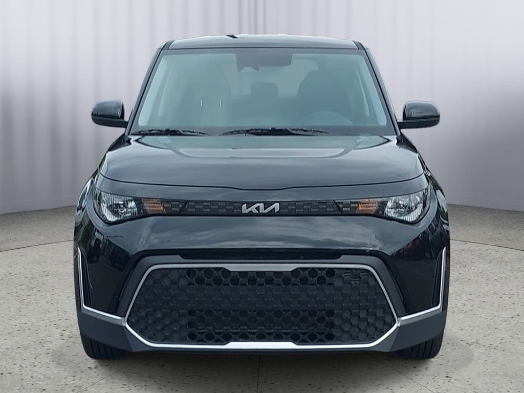 Used 2025 Black Kia LX image 8
