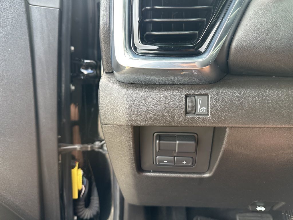 Used Car 2024 Gmc Canyon  Elevation For Sale Under $40,000 In Austin, Texas