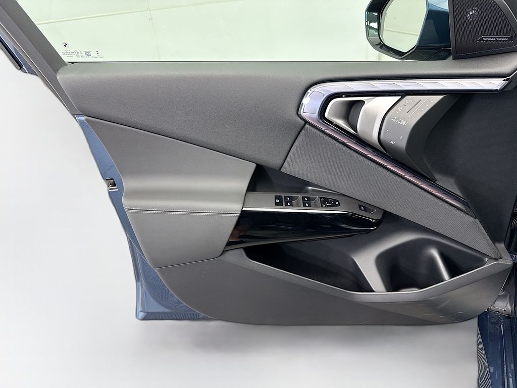 Thumbnail: 2026 BMW X3 - 23