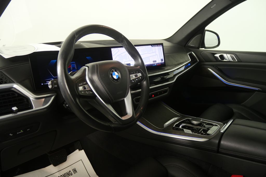 Thumbnail: 2024 BMW X5 - 12