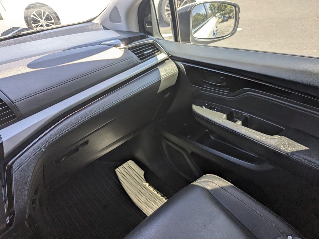 Used 2023 Honda Odyssey Van