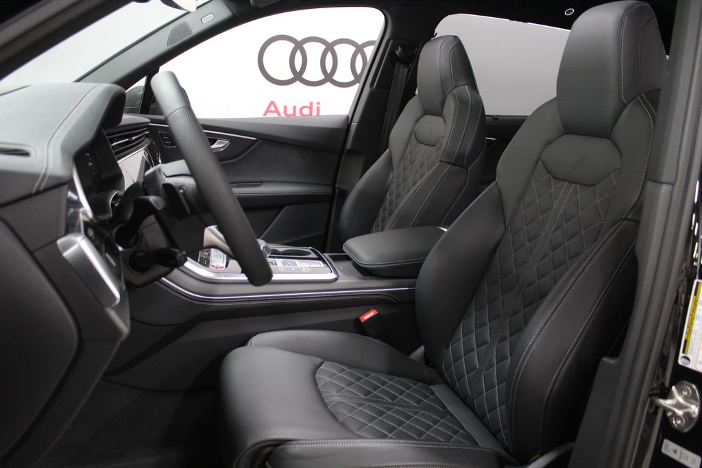2025 Audi SQ7  12