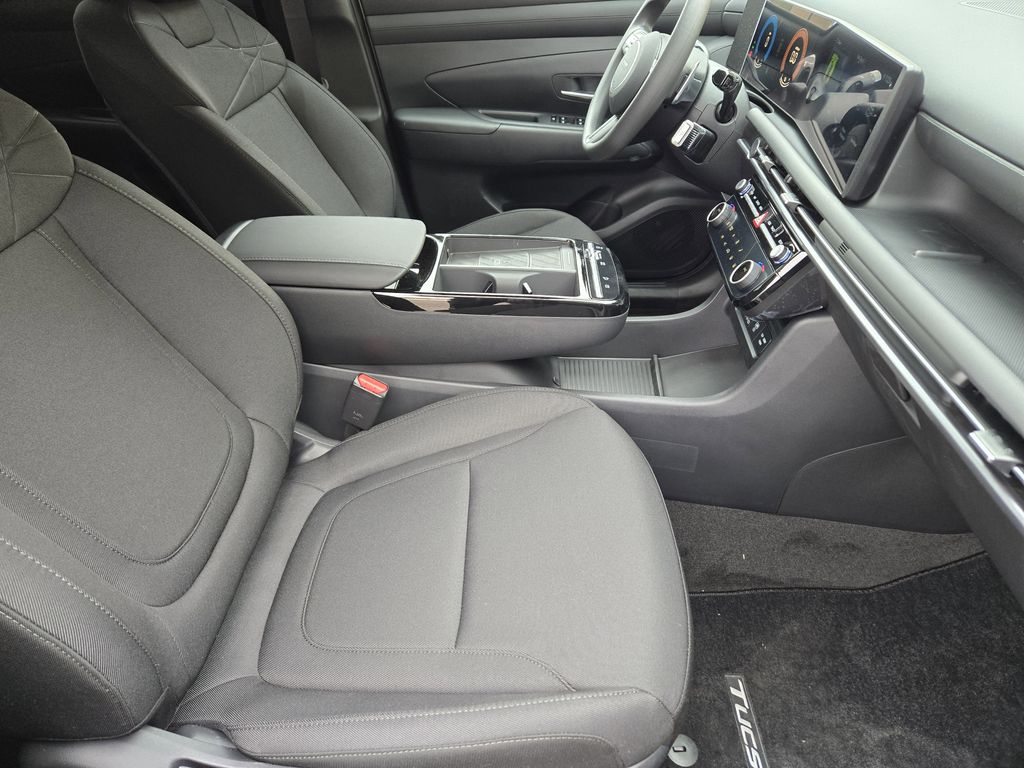 2025 Hyundai Tucson Hybrid