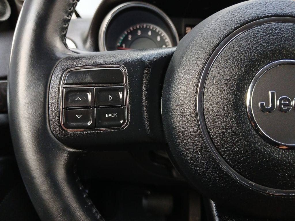 Used Car 2013 Jeep Grand Cherokee  Laredo For Sale Under $12,000 In Austin, Texas
