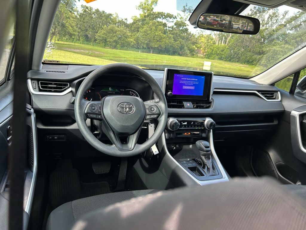 Thumbnail: 2024 Toyota RAV4 - 12