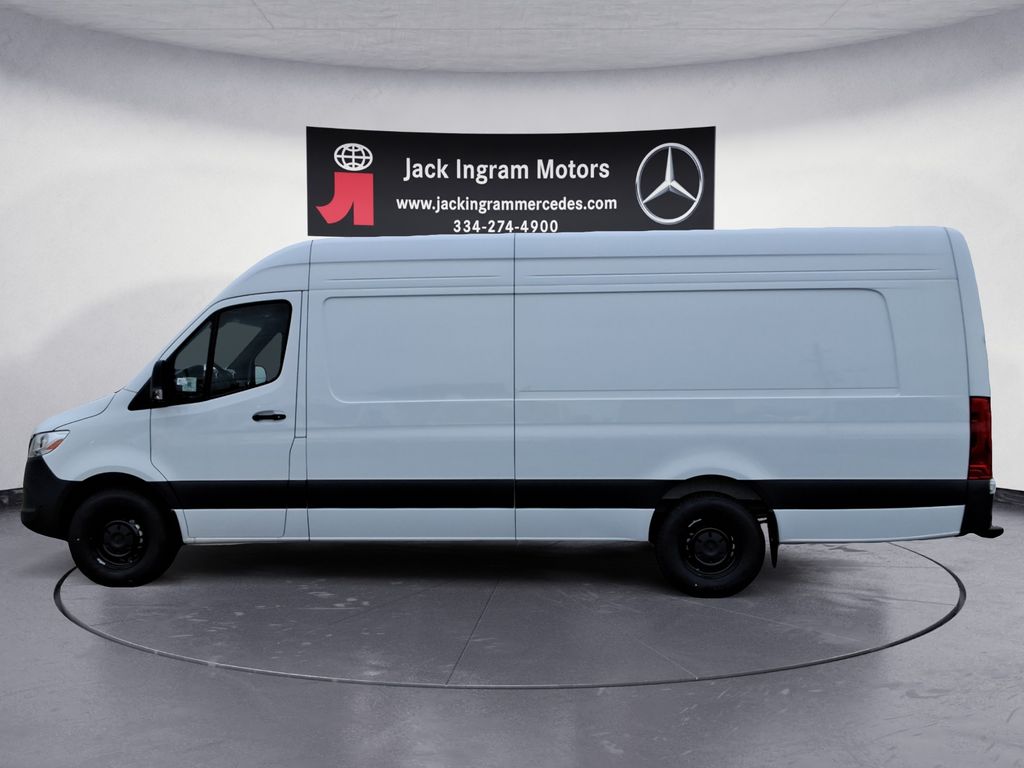 new 2026 Mercedes-Benz Sprinter 2500 car