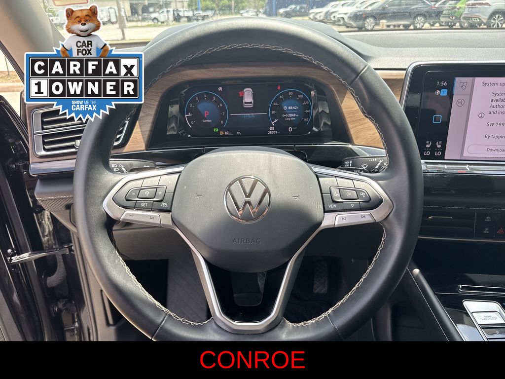 2024 Volkswagen Atlas 2.0T SE w/Technology Black at Cook Ford