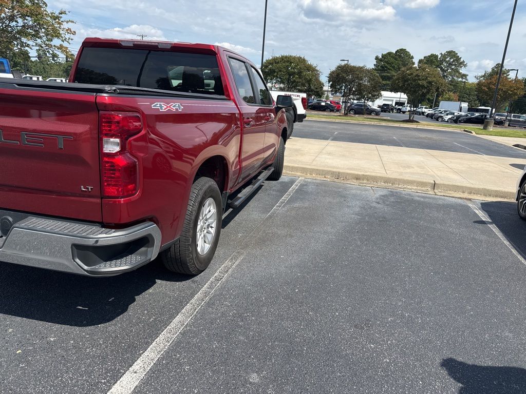 2021 Chevrolet Silverado 1500 LT photo 12