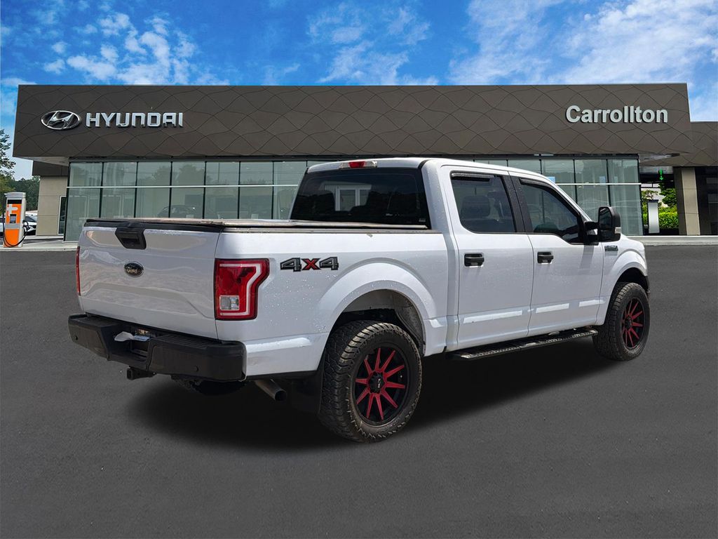 Used 2017 White Ford XL image 5