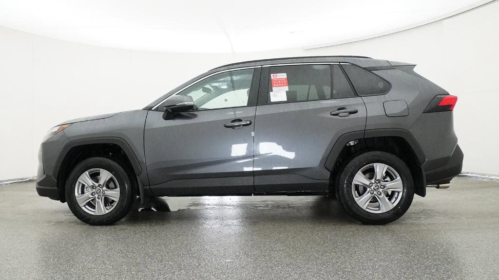 Thumbnail: 2025 Toyota RAV4 - 31