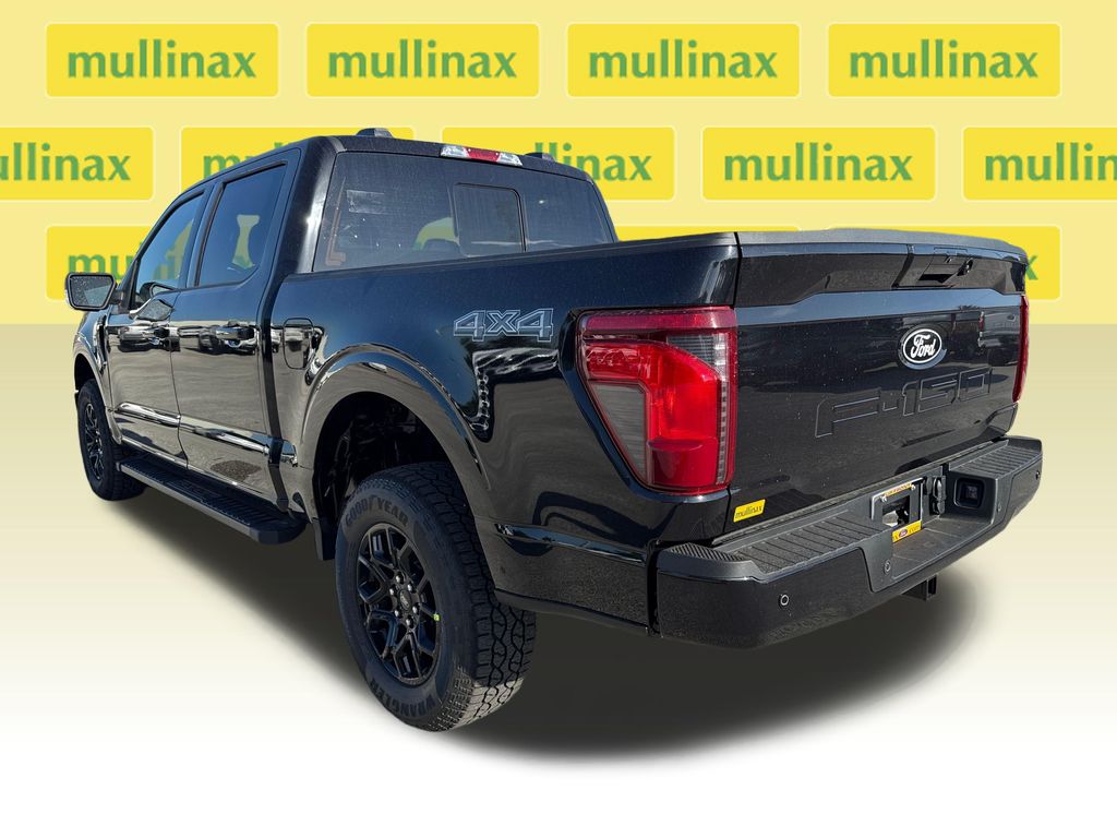 New 2026 Black Ford XLT image 4