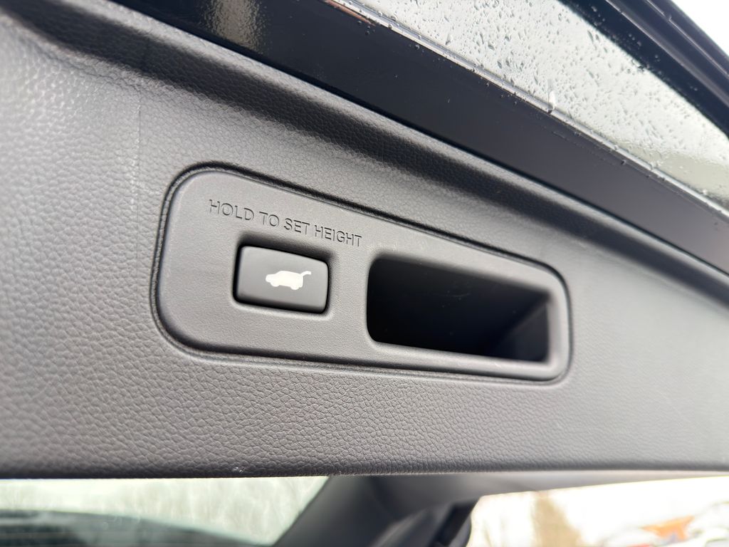 Thumbnail: 2026 Honda Pilot - 23