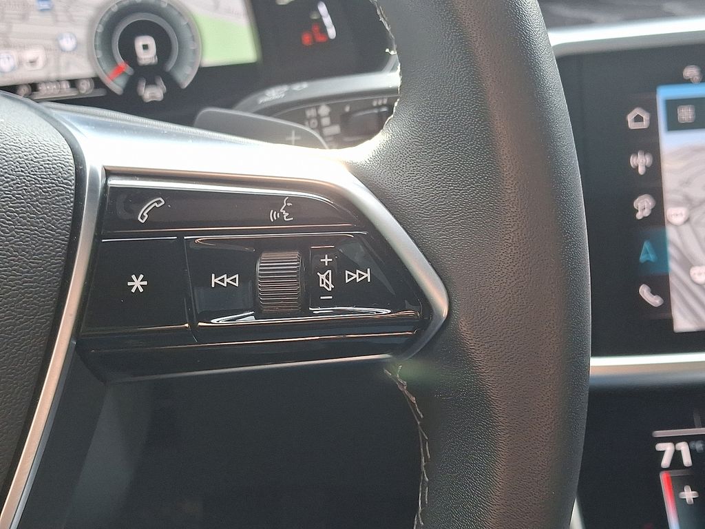 Thumbnail: 2025 Audi A6 - 23