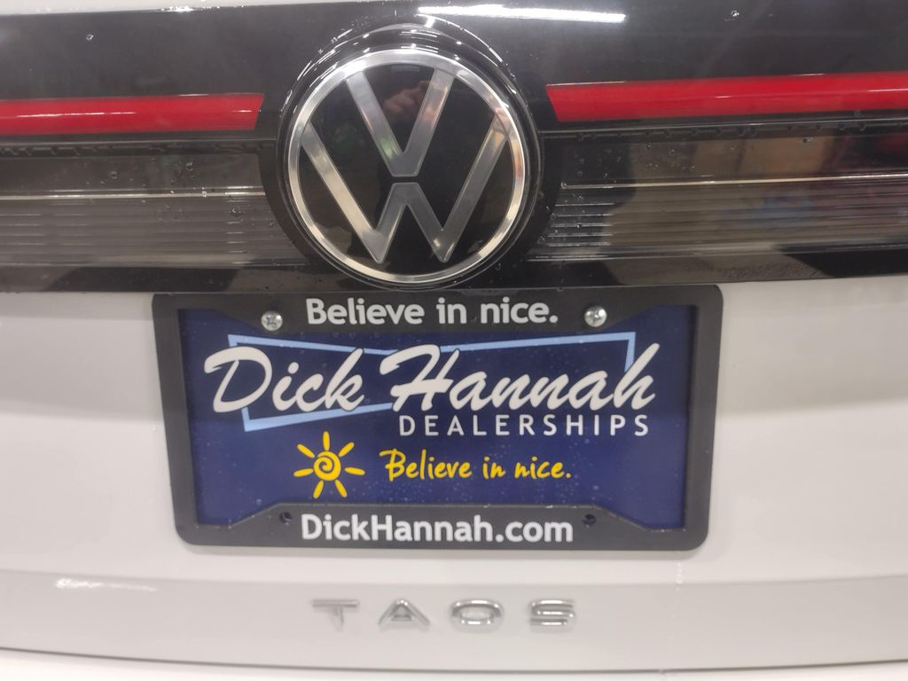 2025 Volkswagen Taos 1.5T SE