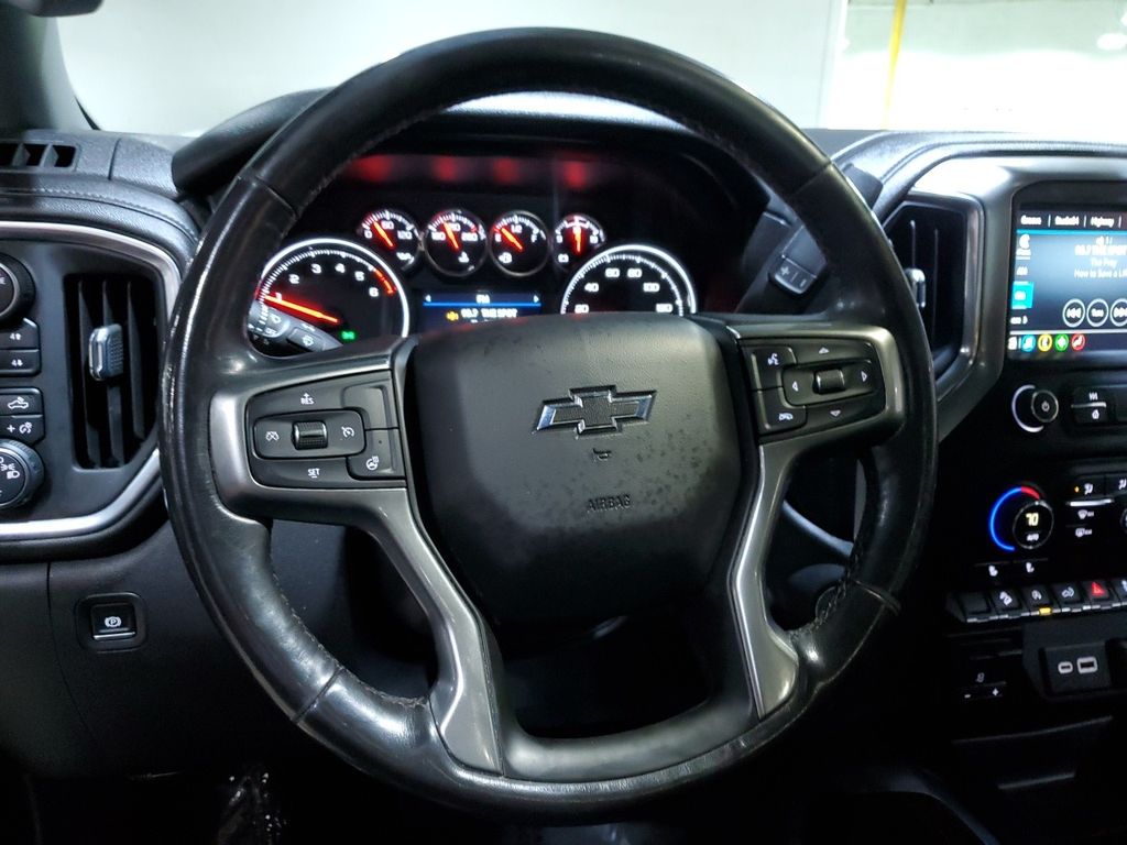 2021 Chevrolet Silverado 1500 RST photo