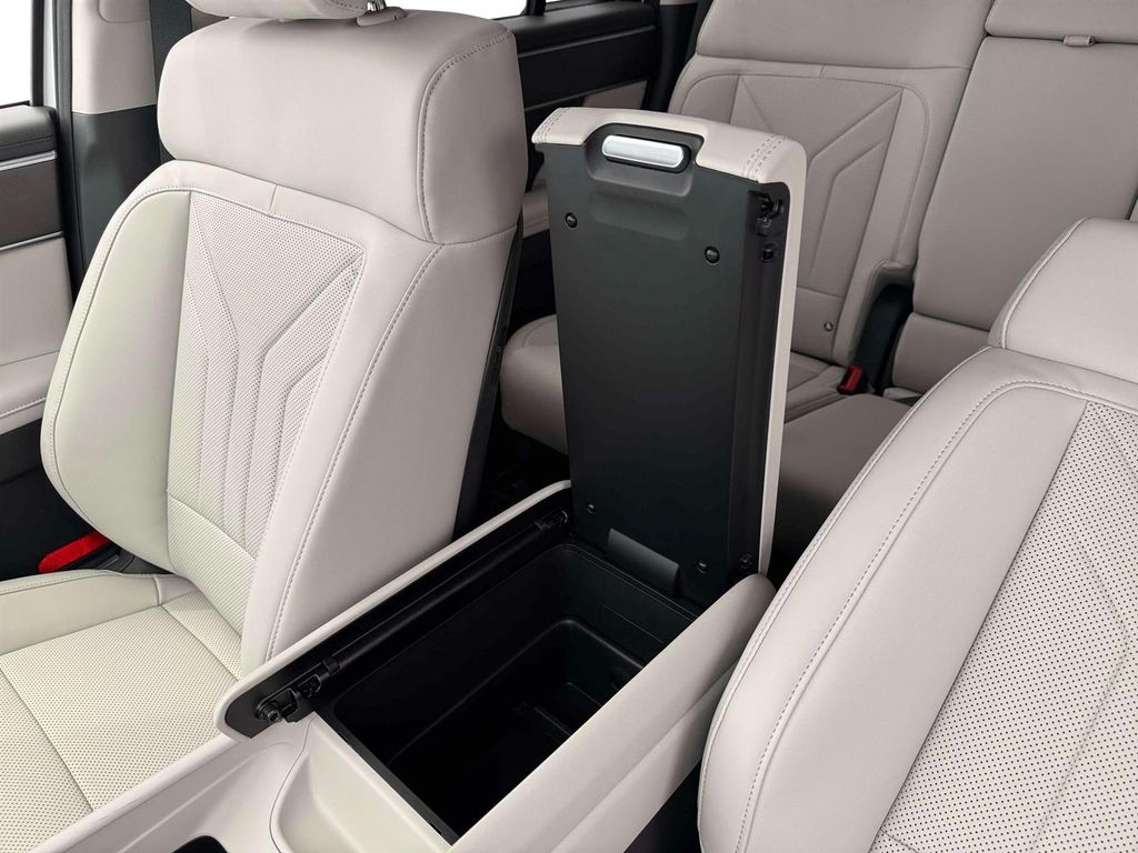 New 2026 Hyundai Santa Fe Hybrid SUV