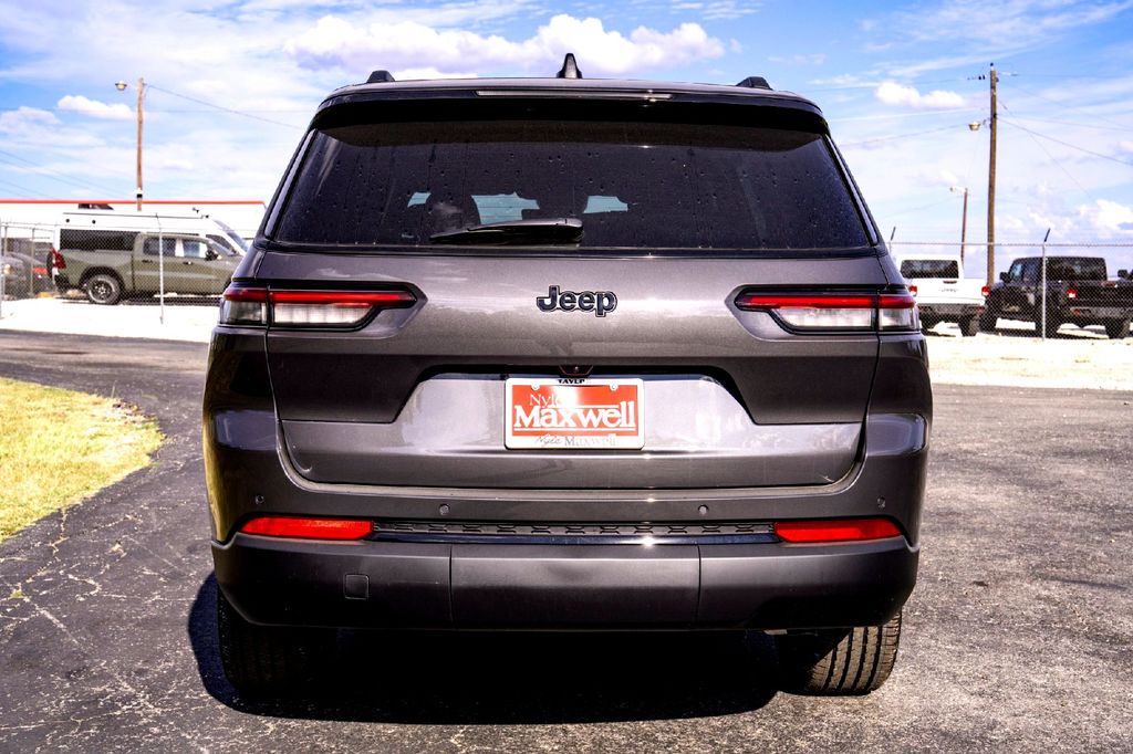 New Car 2025 Jeep Grand Cherokee L  Altitude For Sale Under $50,000 In Taylor, Texas