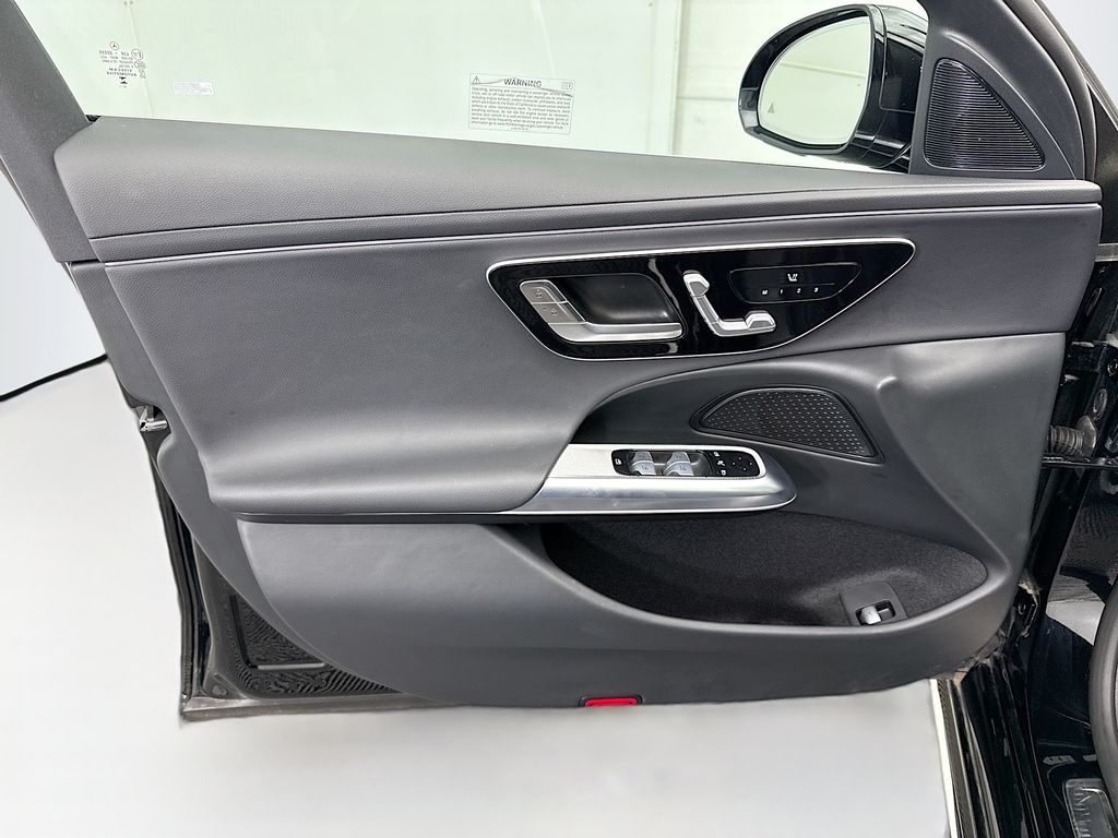 Thumbnail: 2025 Mercedes-Benz E-Class - 23