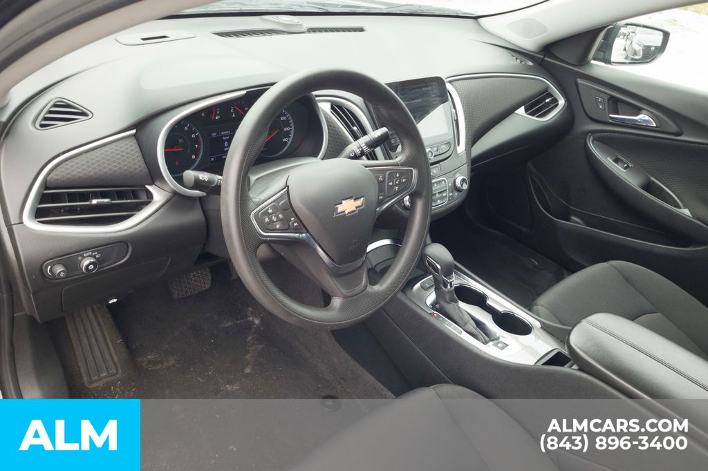 Used 2024 Black Chevrolet LT image 5